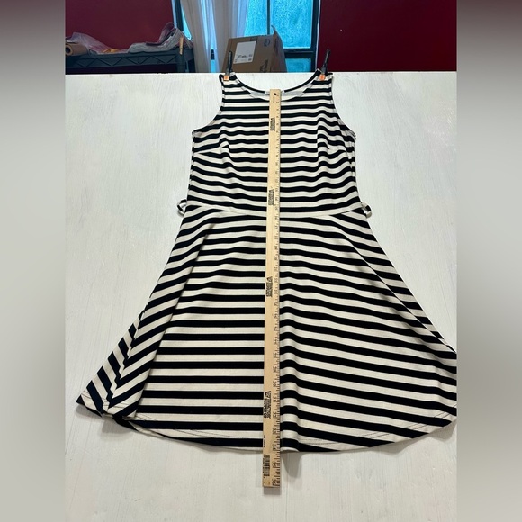 Connection 18 Black & White Striped Sleeveless Fit & Flare Dress Size Large - Picture 7 of 7